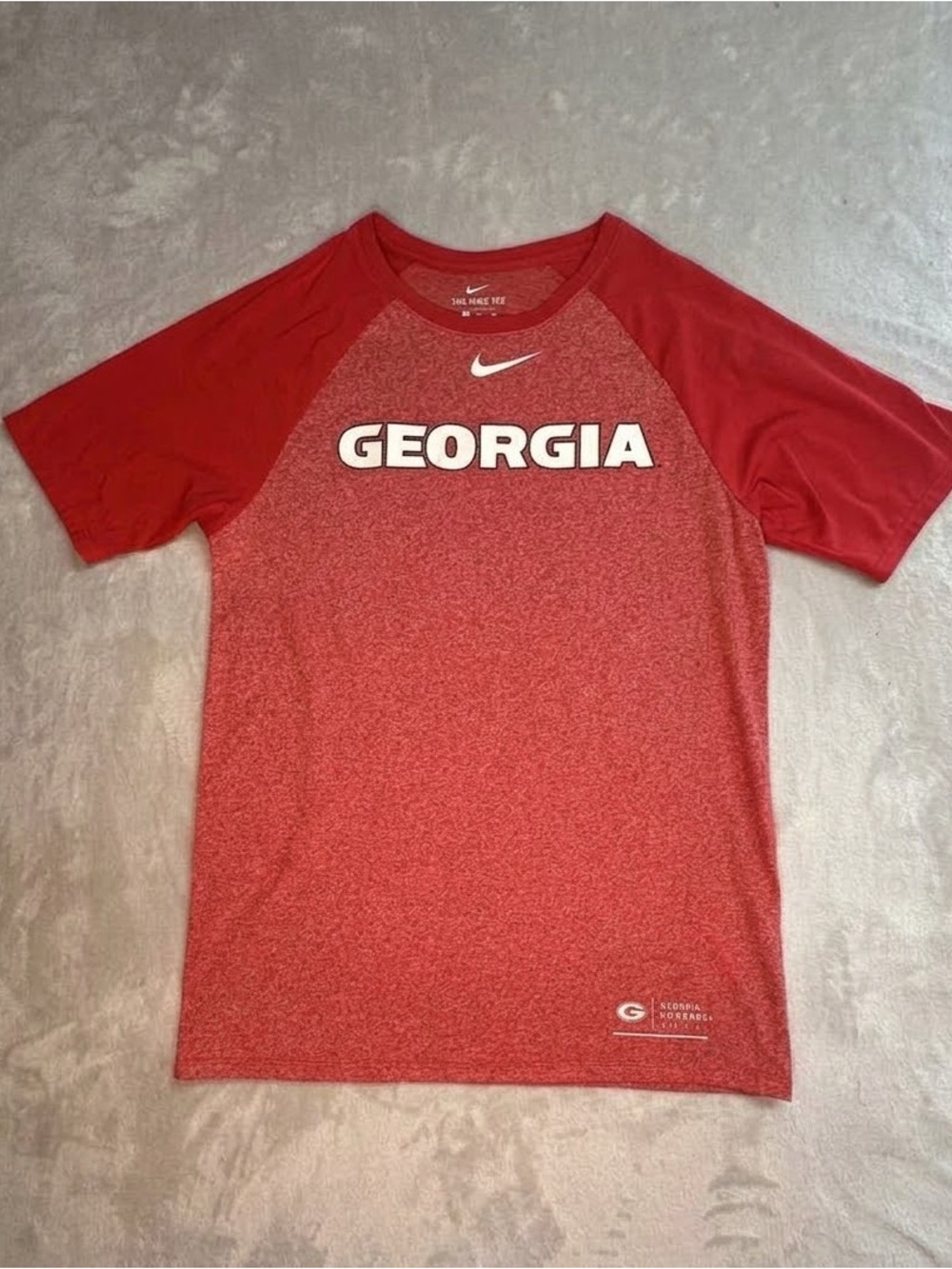 Nike Red Georgia Short-Sleeve Raglan Performance Tee Size M
